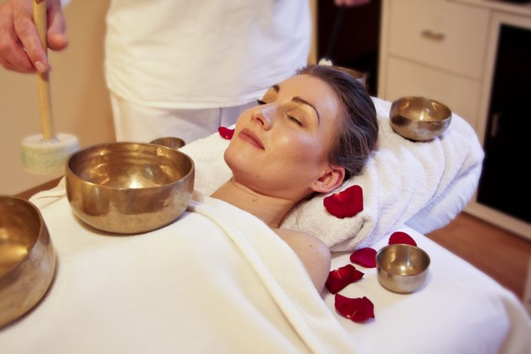 Massage Parlor Near Me : 5 Best Websites to find a massage ...